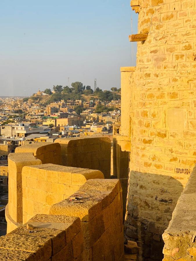 Saffron Guest House Jaisalmer Bagian luar foto