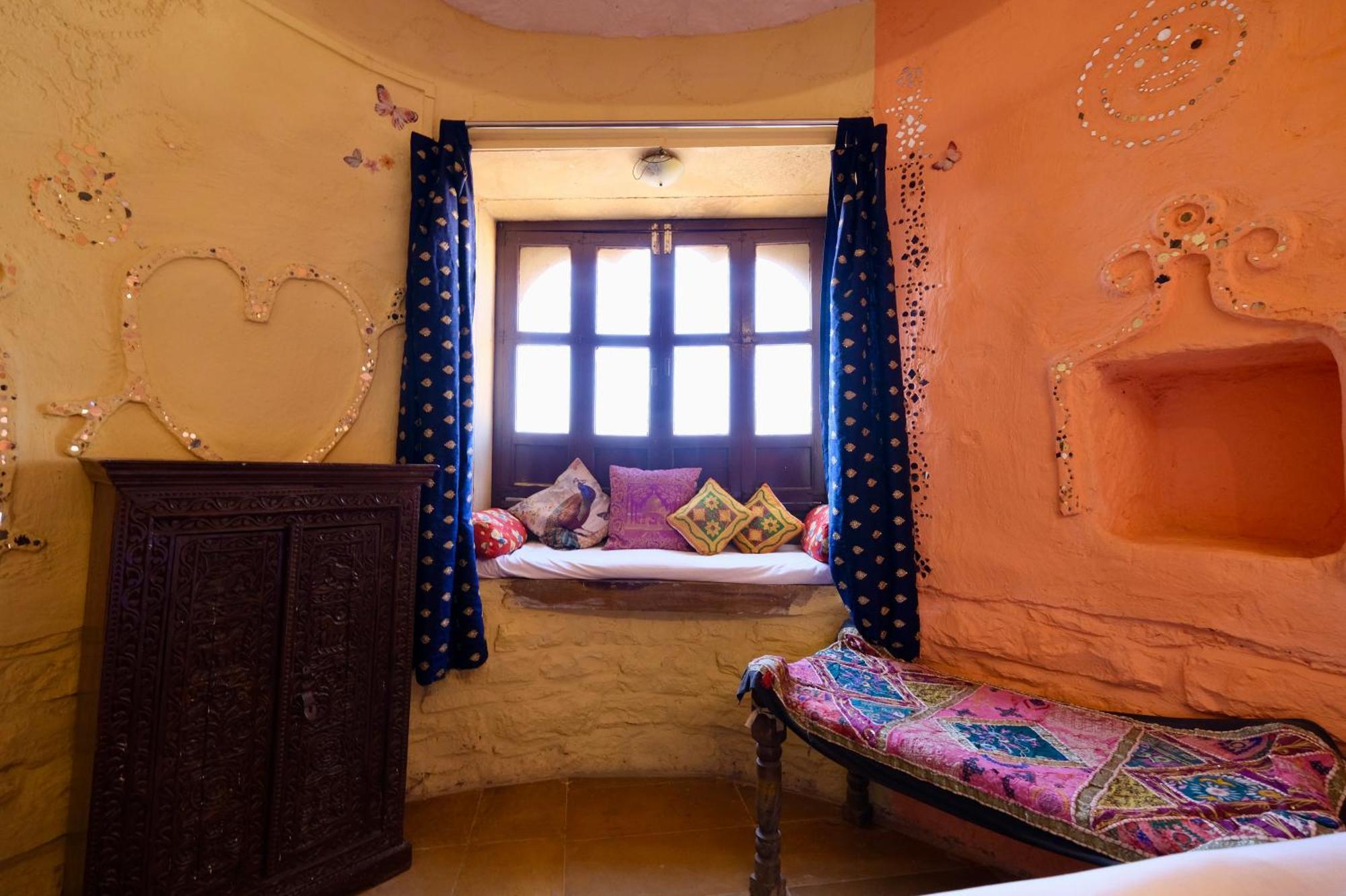 Saffron Guest House Jaisalmer Bagian luar foto