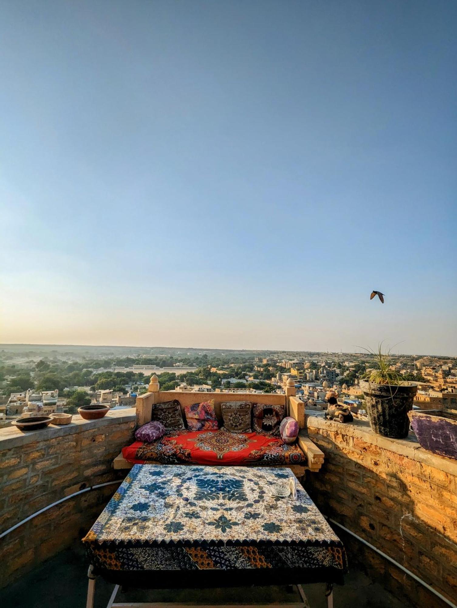 Saffron Guest House Jaisalmer Bagian luar foto