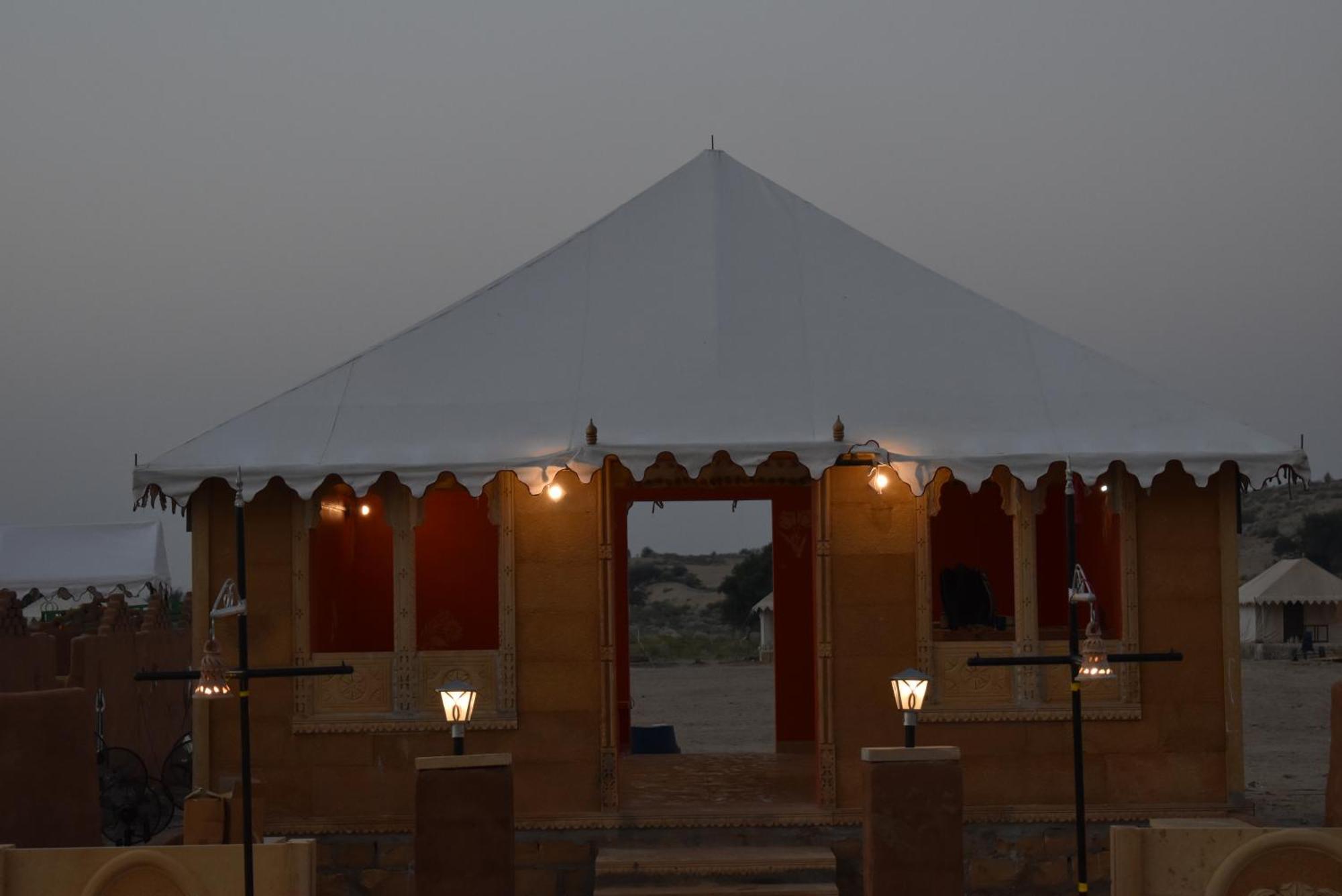 Saffron Guest House Jaisalmer Bagian luar foto